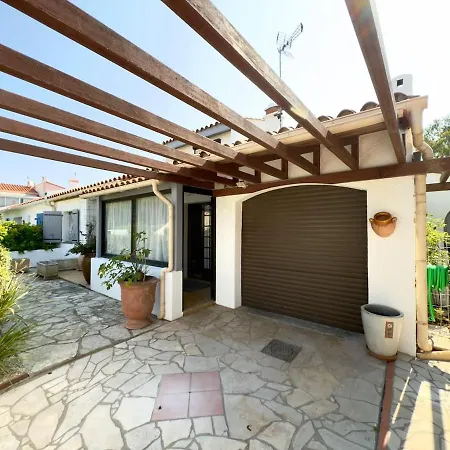 וילה Agreable Maison Avec Piscine Proche De La